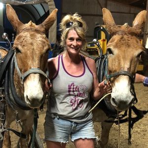 Meet your Posher, Leanne